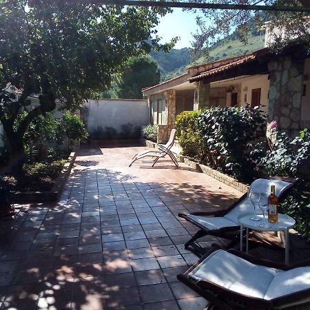 Il Giardino Di Hyccara Villa Carini Eksteriør billede